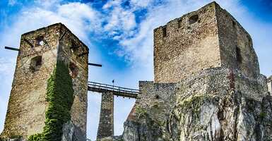 Csodás vár Cseszneken