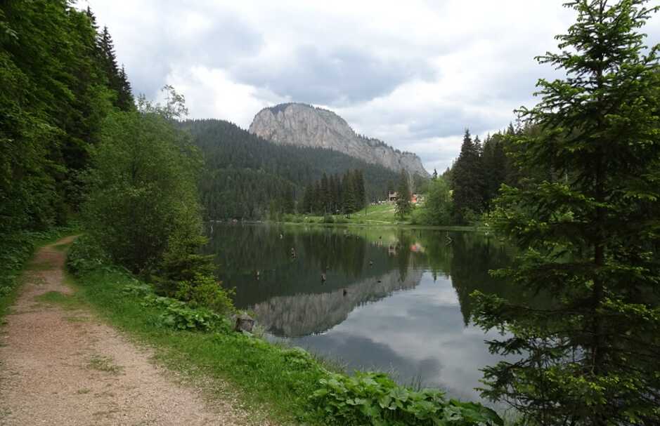 A Gyilkos tó legendás